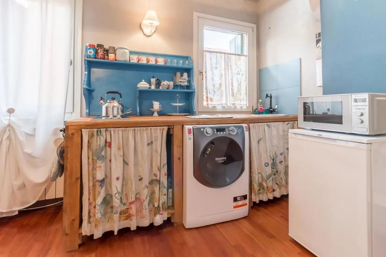 Apartment Ca' Falier Blue - 10 Min From Train And Bus Station Venice